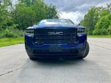 Used 2023 GMC Acadia SLE w/ Driver Convenience Package image 3