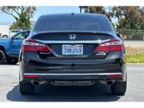 Used 2017 Honda Accord Touring image 5