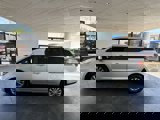 Used 2019 Kia Sedona LX image 3