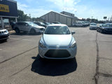 Used 2019 Toyota Yaris L image 3