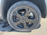 Used 2018 Jeep Grand Cherokee Laredo image 5
