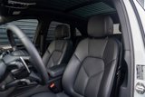 Used 2025 Porsche Macan image 5
