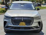 New 2025 Lincoln Nautilus Premier image 2