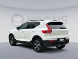 Certified 2024 Volvo XC40 B5 Core image 4