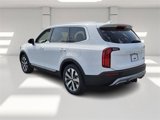 Used 2022 Kia Telluride EX w/ EX Premium Package image 3