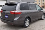 Used 2017 Toyota Sienna XLE image 5