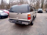 Used 2002 Chevrolet Suburban LT image 2