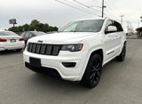 Used 2017 Jeep Grand Cherokee Altitude image 3