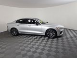 Certified 2022 Volvo S60 B5 Momentum w/ Premium Package image 5