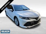 Used 2018 Toyota Camry L image 1