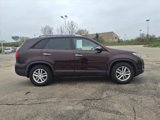 Used 2015 Kia Sorento LX image 2