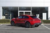 Certified 2024 Porsche Macan image 3