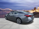 Used 2023 Nissan Altima 2.5 SL image 3