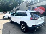 Used 2019 Jeep Cherokee Limited image 3