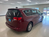 Used 2023 Chrysler Voyager LX image 5