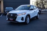 Used 2023 Nissan Kicks S image 3
