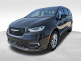 New 2025 Chrysler Pacifica Select image 3