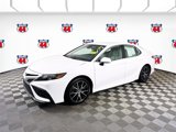 Used 2023 Toyota Camry SE image 4