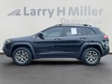 Used 2022 Jeep Cherokee Trailhawk w/ Comfort/Convenience Group image 2