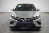 Used 2018 Toyota Camry SE image 2