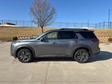 Certified 2024 Nissan Pathfinder SV image 3