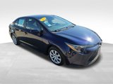 Used 2022 Toyota Corolla LE image 3