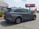 New 2025 Toyota Sienna XLE image 4