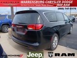 Used 2023 Chrysler Pacifica Touring-L image 2