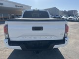 Used 2017 Toyota Tacoma Limited image 4