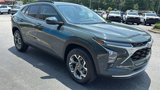 New 2025 Chevrolet Trax LT w/ LT Convenience Package image 3
