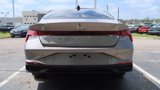 Used 2022 Hyundai Elantra SEL image 4