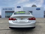 Used 2017 Chevrolet Malibu LT w/ Leather Package image 4