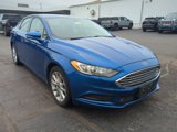 Used 2017 Ford Fusion SE w/ Fusion SE Technology Package image 4