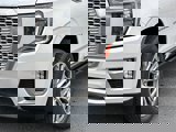Used 2021 GMC Yukon Denali w/ Denali Premium Package image 5