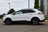 Used 2022 Ford Edge SEL w/ Sport Appearance Package image 3