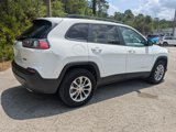 Certified 2022 Jeep Cherokee Latitude Lux w/ Sun & Sound Group image 3