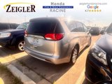 Used 2017 Chrysler Pacifica Touring image 4