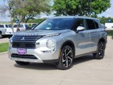Used 2023 Mitsubishi Outlander SE image 3