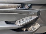 Used 2022 Honda Accord Touring image 6