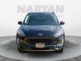 Used 2021 Ford Escape Titanium image 3