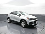 Used 2022 Chevrolet Trax LS w/ Tint and Cruise Package image 4