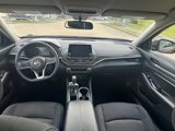 Used 2023 Nissan Altima 2.5 SV image 2