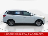 Used 2015 Nissan Pathfinder S image 3