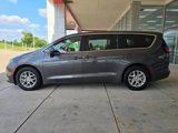 Used 2022 Chrysler Voyager LX image 6