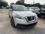 Used 2018 Nissan Kicks SV image 2