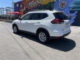Used 2018 Nissan Rogue SV image 3