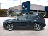 Used 2020 Nissan Rogue SV w/ Premium Package image 2