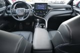 Used 2022 Toyota Camry SE image 3