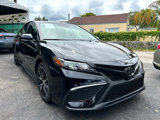 Used 2022 Toyota Camry SE image 3