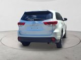 Used 2018 Toyota Highlander LE image 4